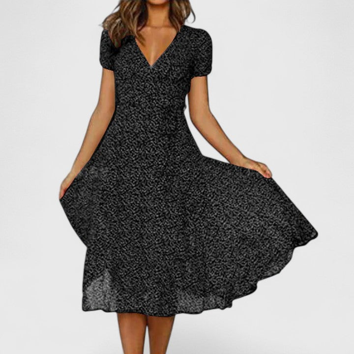 Lyanne | V-neck midi dress with short sleeves