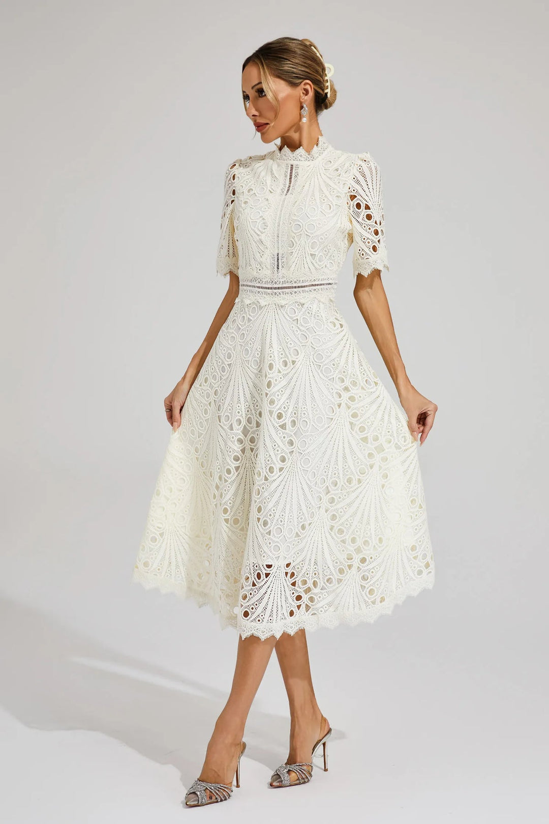 TINA | ELEGANT FLOWER EMBROIDERED DRESS